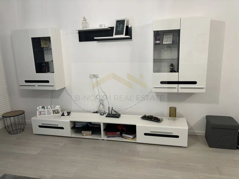 Doua camere, apartament open space de inchiriat, 55 mp, etaj 5