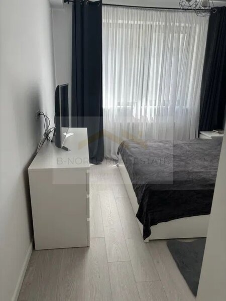 Doua camere, apartament open space de inchiriat, 55 mp, etaj 5